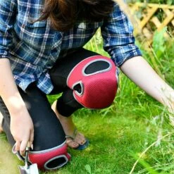 Burgon & Ball Sangria Kneelo® Knee Pads -Garden Care Shop 1171504 3